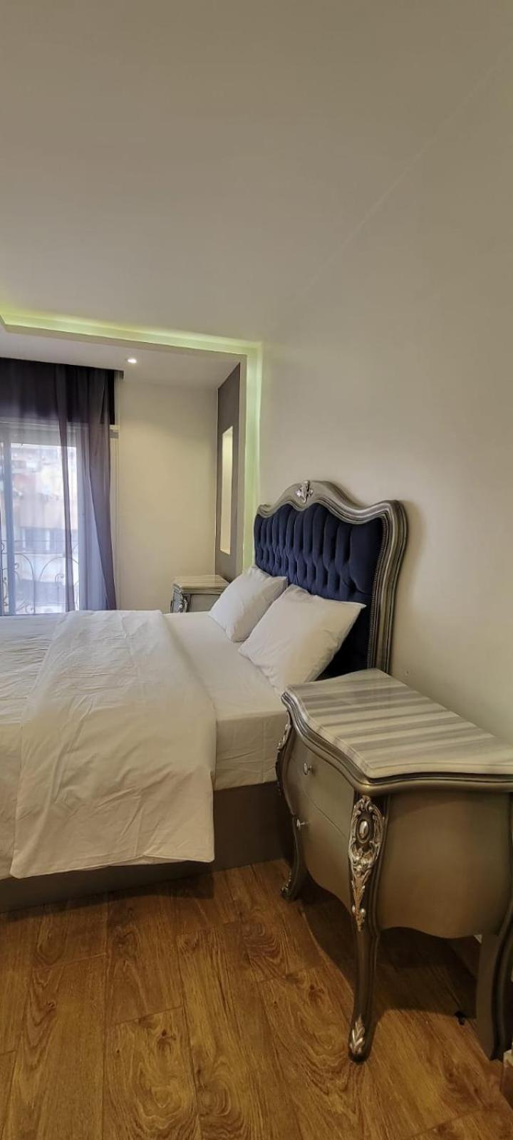 Apartment Luxury Mohandisem 703 Cairo